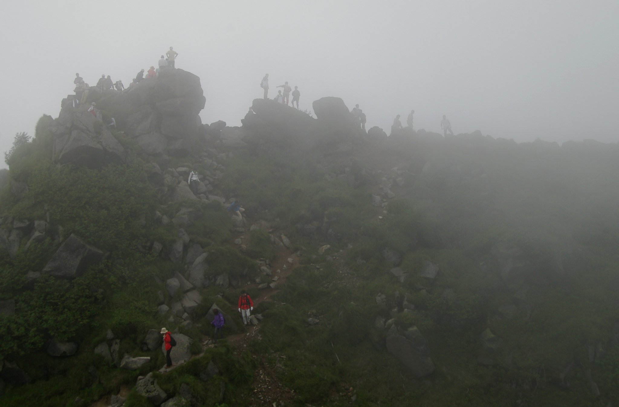 霧の山頂