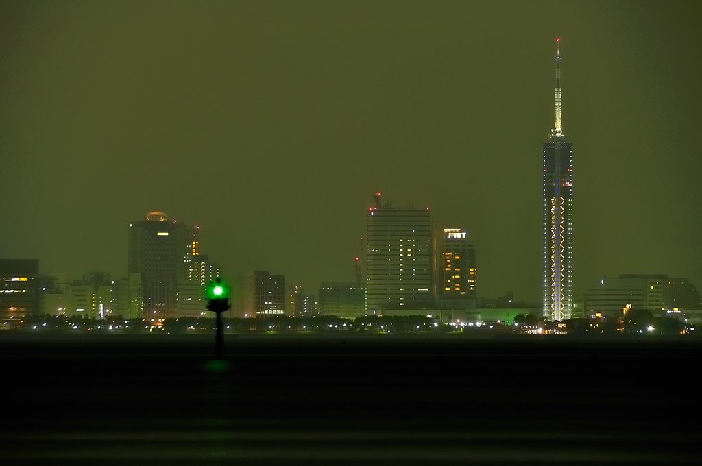 海のむこう…