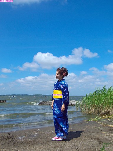 【水】水辺に美女、何を思う・・・