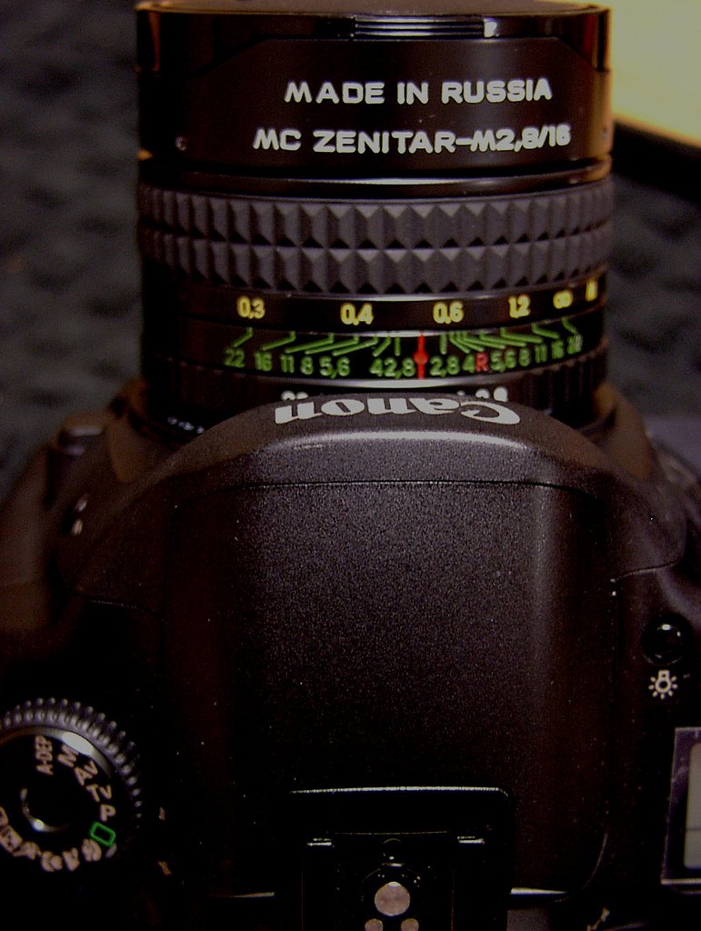 ZENIT MC ZENITAR-M 16mm F2.8 /eos の場合