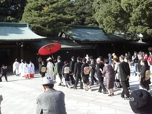 幸せな行列