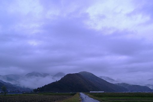 日の出は見られません!