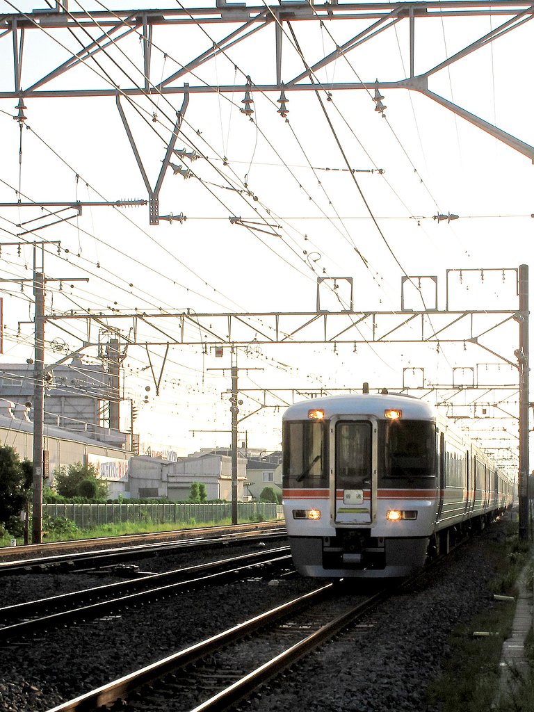 静岡行き普通車
