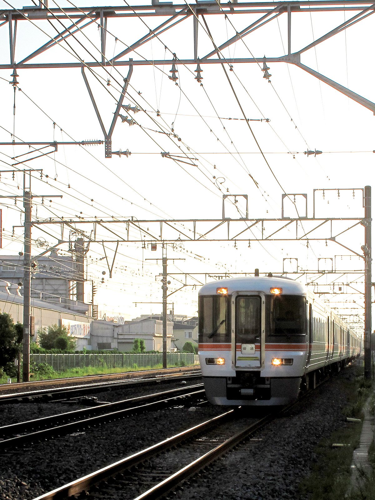 静岡行き普通車