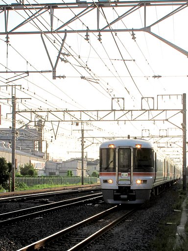 静岡行き普通車