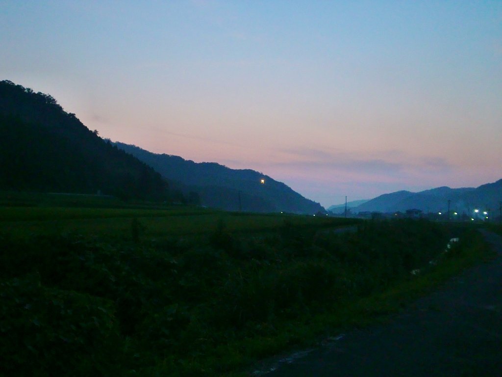 日没後の夕焼けの残光