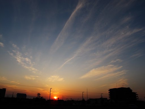 巻雲の見える夕景