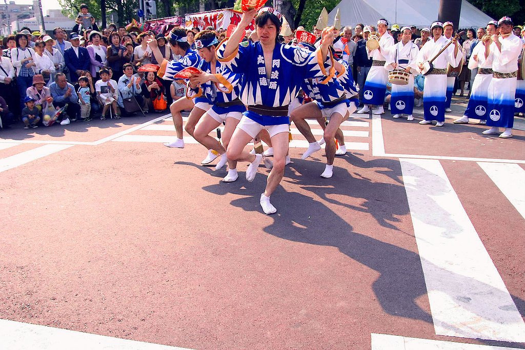 雨乞い踊り？
