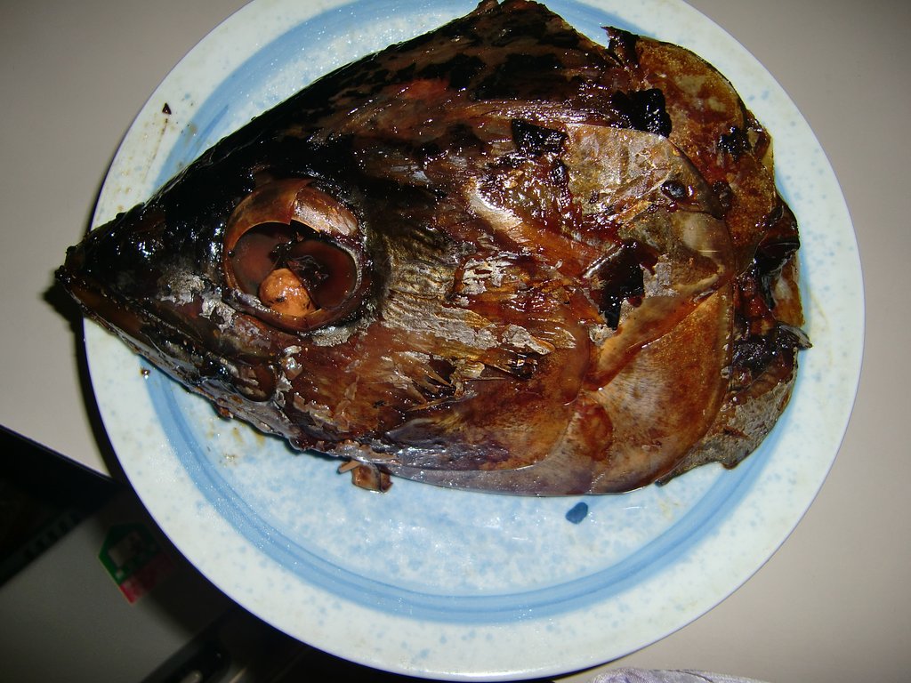 まぐろのカマの煮付け