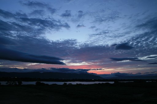空は劇空間
