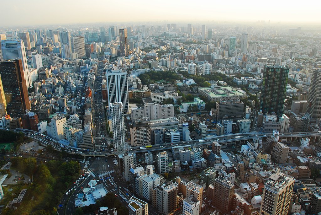 スモッグ気味の東京