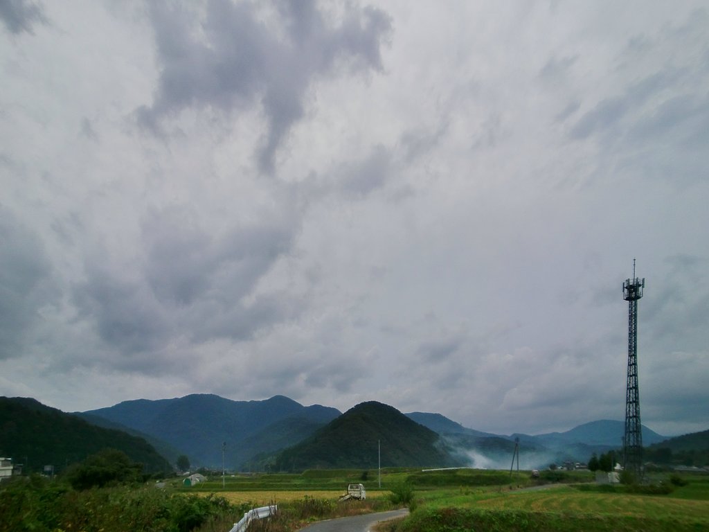 今日もどんよりとした曇り空