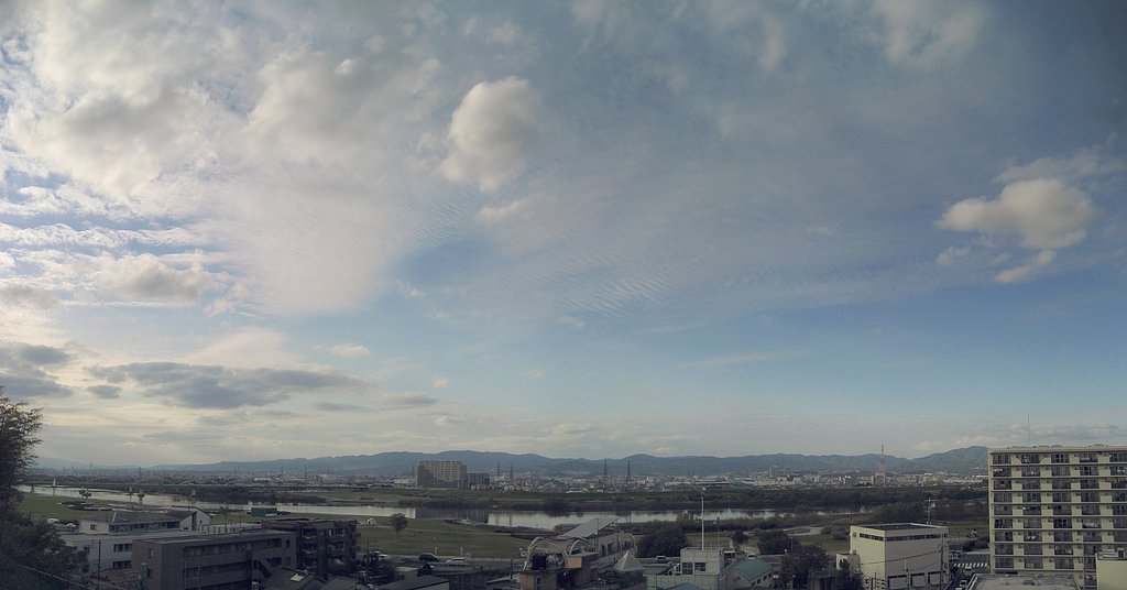 【秋】の夕暮れ（間際）淀の空