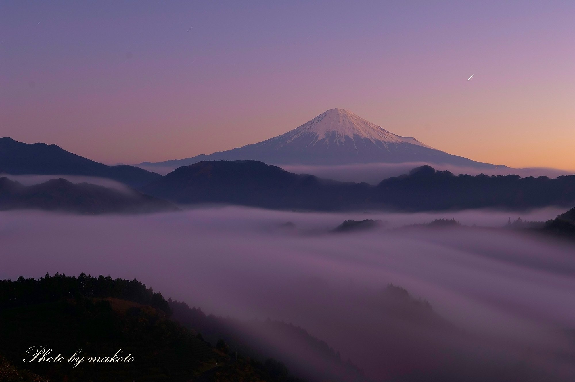 雲上の霊峰