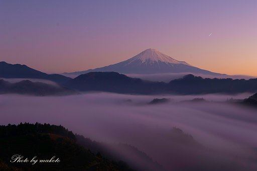 雲上の霊峰