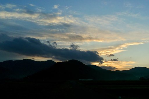 日の出前の空!