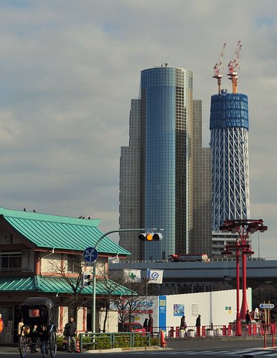 人力車と東京スカイツリー