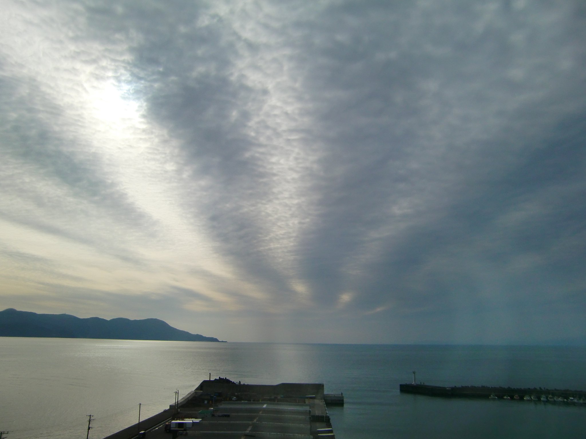 放射雲？