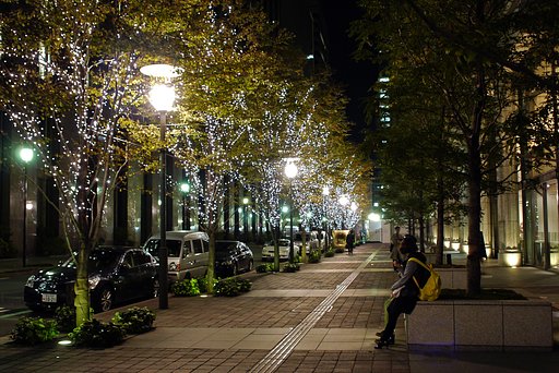 真夜中の大手町