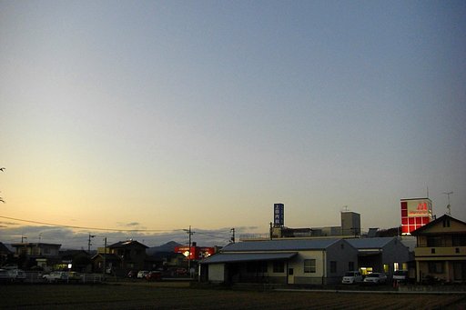 夕刻は雲も無く
