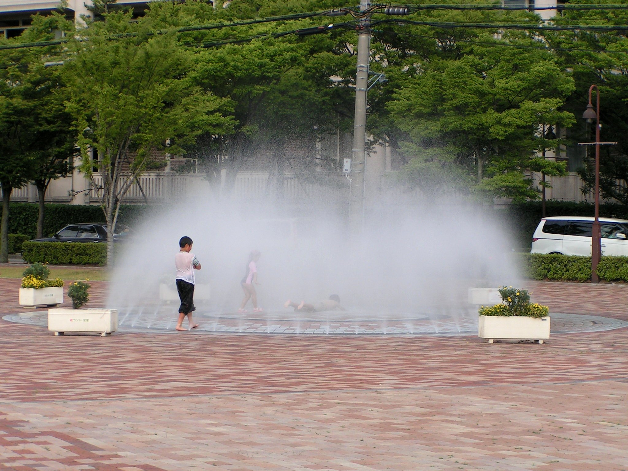 【水】水着持参です