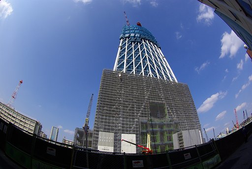 建設進むスカイツリー