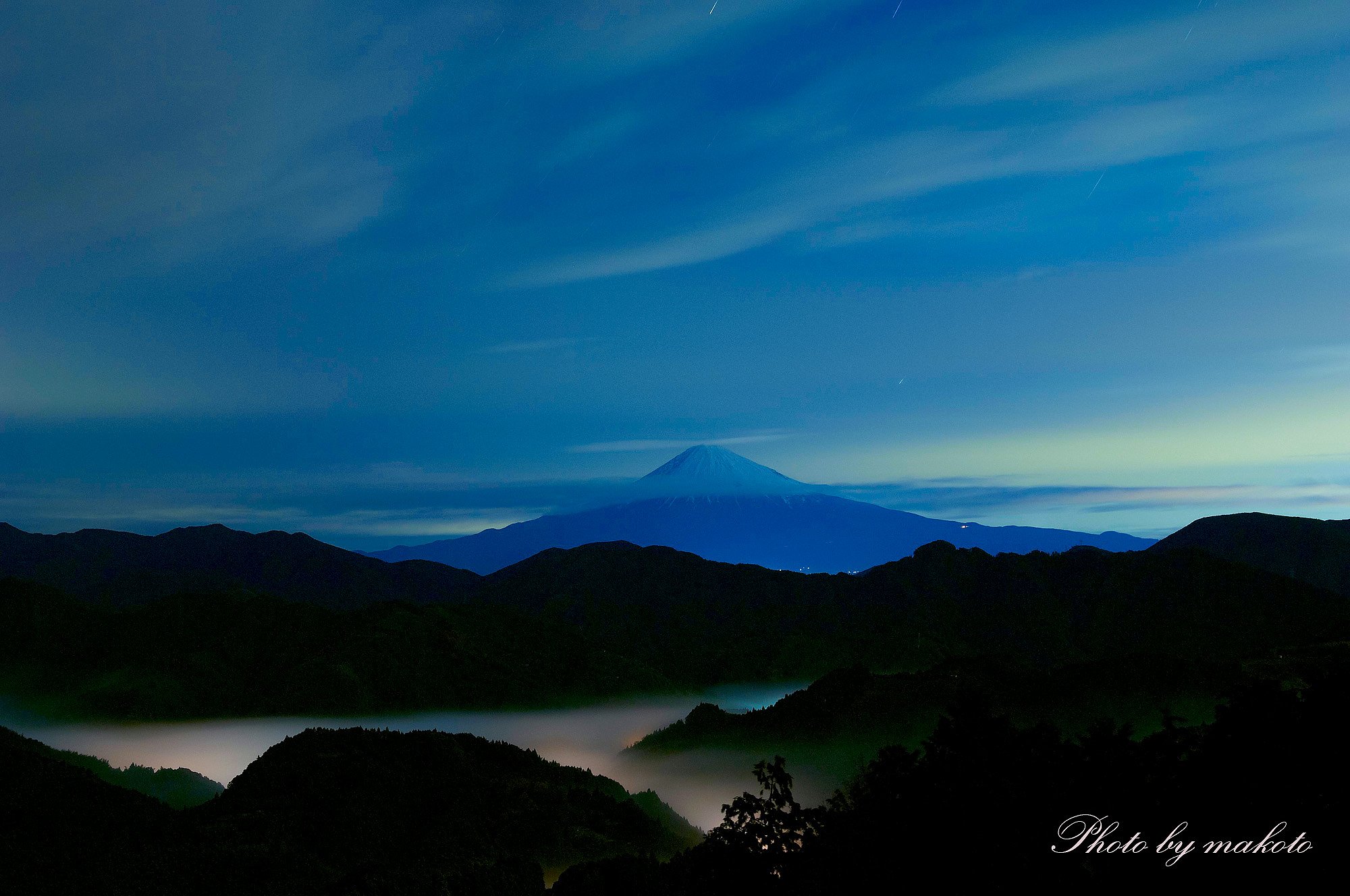 夜明け前