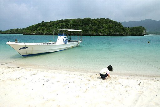 誰もいない海
