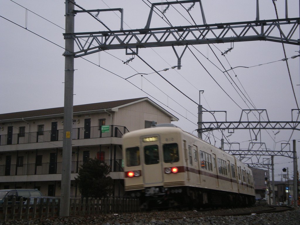 走行中の新京成８００系