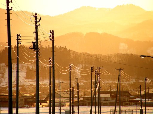 電柱のある日暮れ