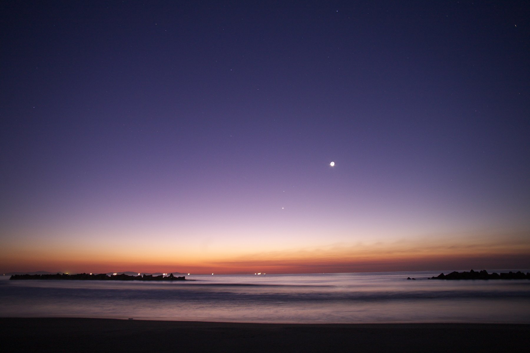 夜明けの天体ショー