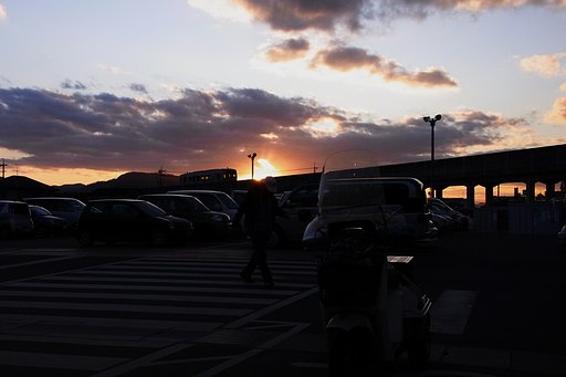 夕焼けが透ける