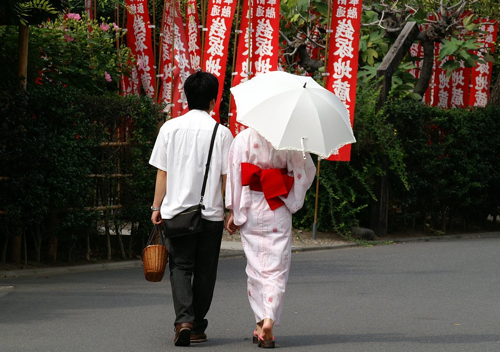 日傘の女