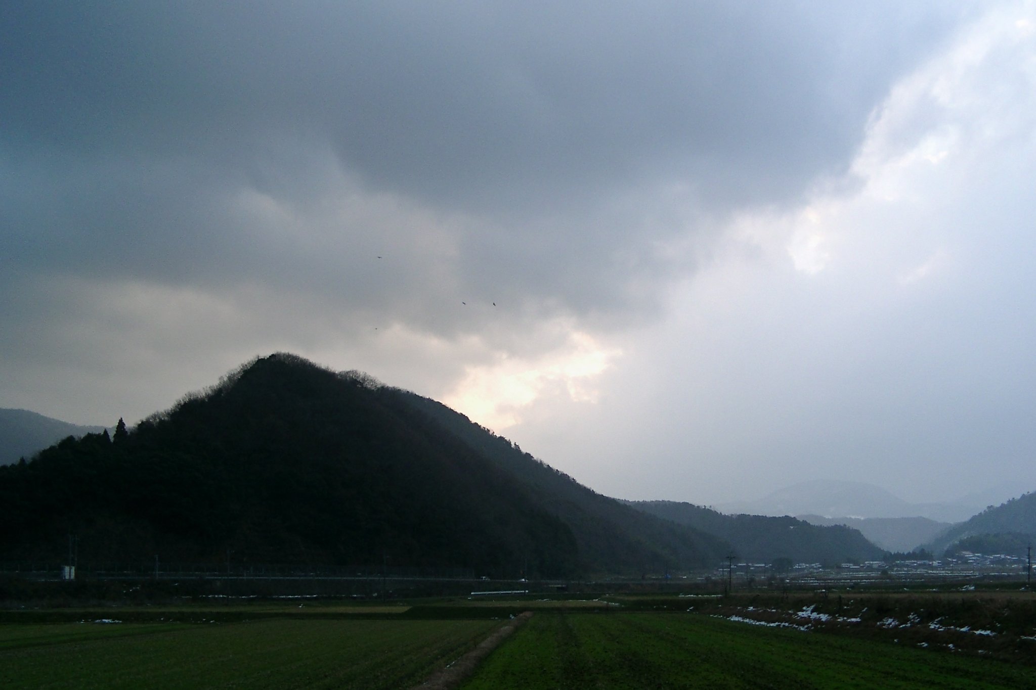 雨上がりの東の空