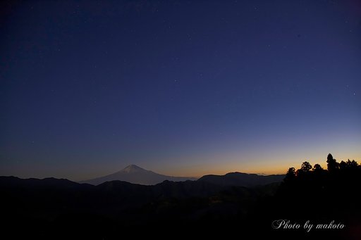 星と朝焼け