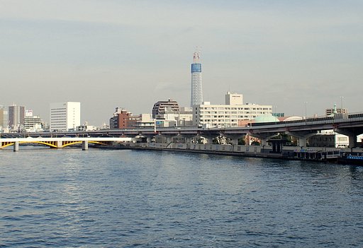高さ300メートル到達　東京スカイツリー