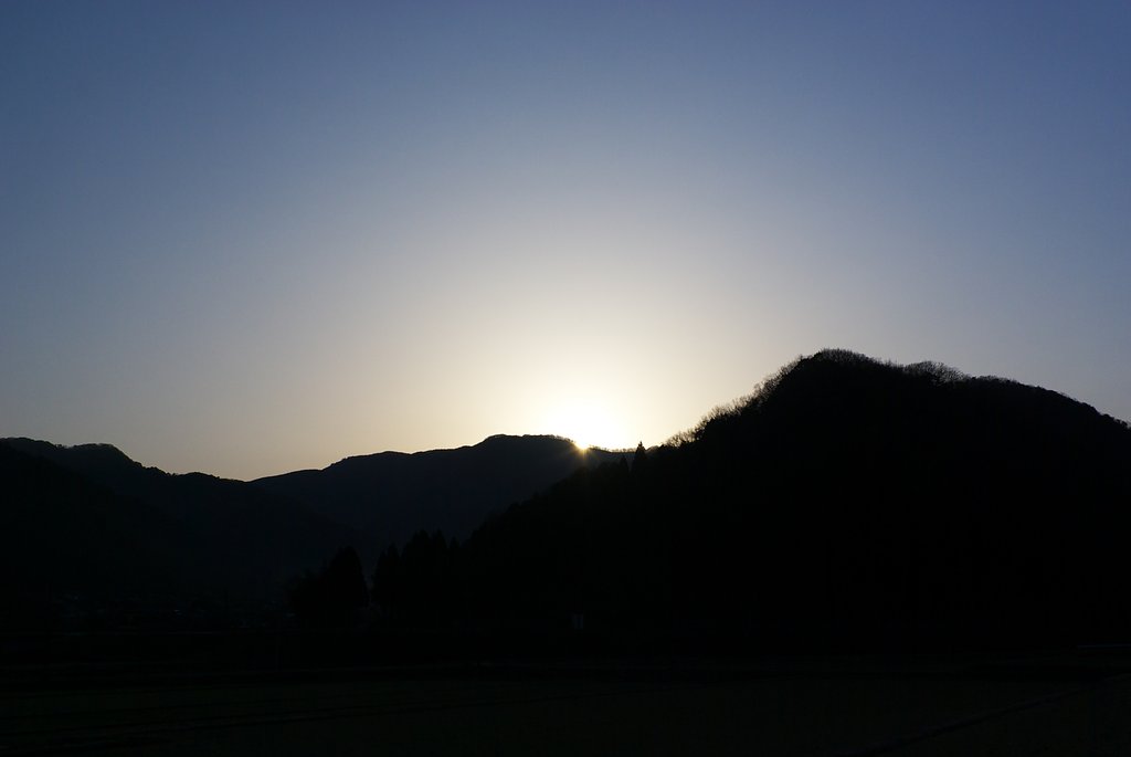 快晴の朝日の出
