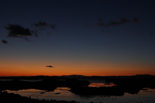 焼ける空と焼ける海