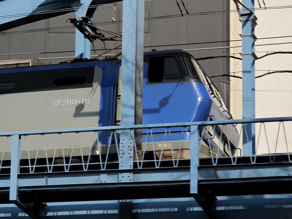 EF200-18