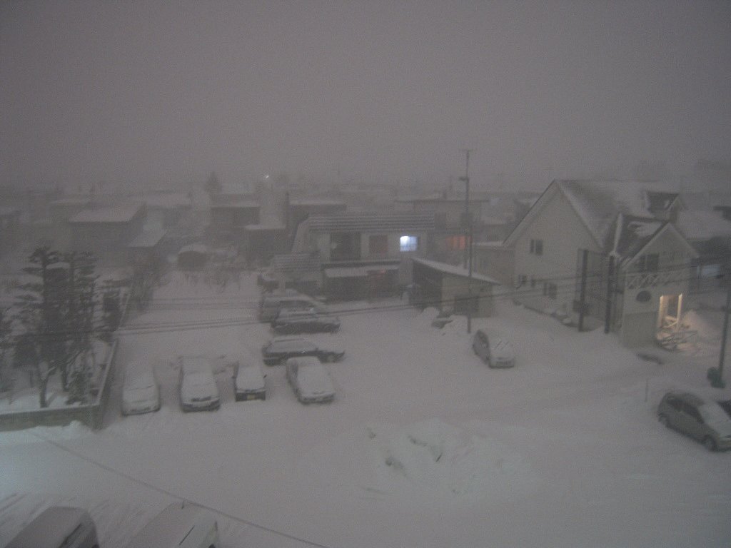 猛吹雪