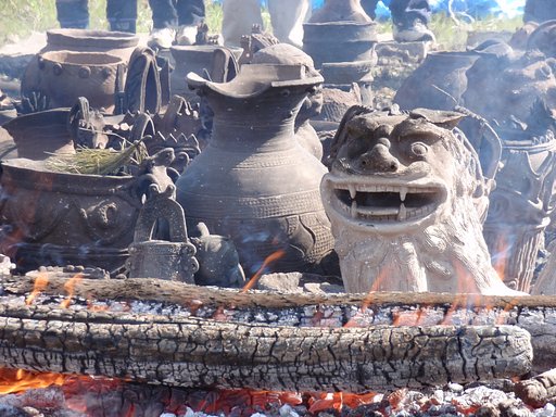 再現！縄文式土器・・・ドキ！