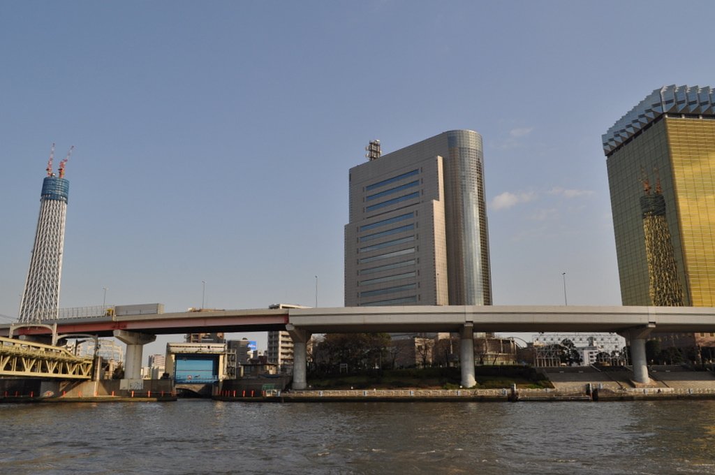 ツインタワー　２つの東京スカイツリー