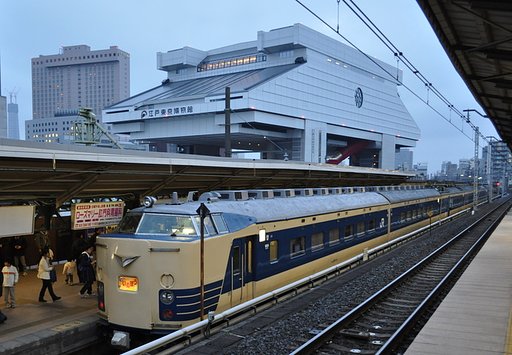 両国駅　５８３系犬吠号