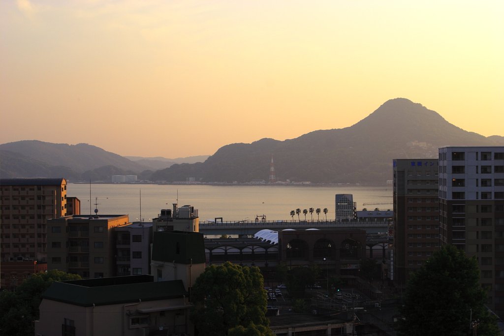夕日に染まる町