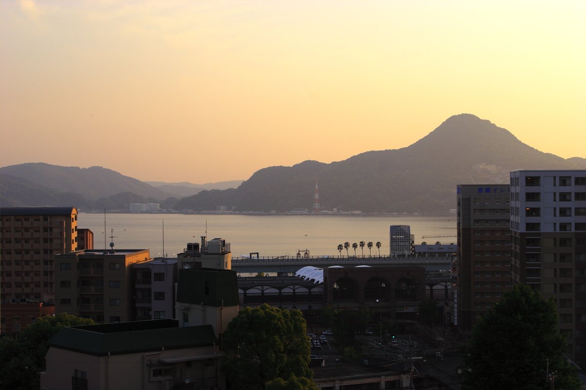 夕日に染まる町