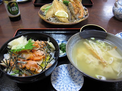今日のお昼はルン♪