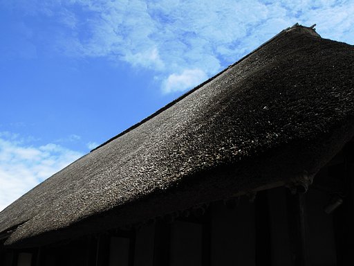 [清和]屋根と空