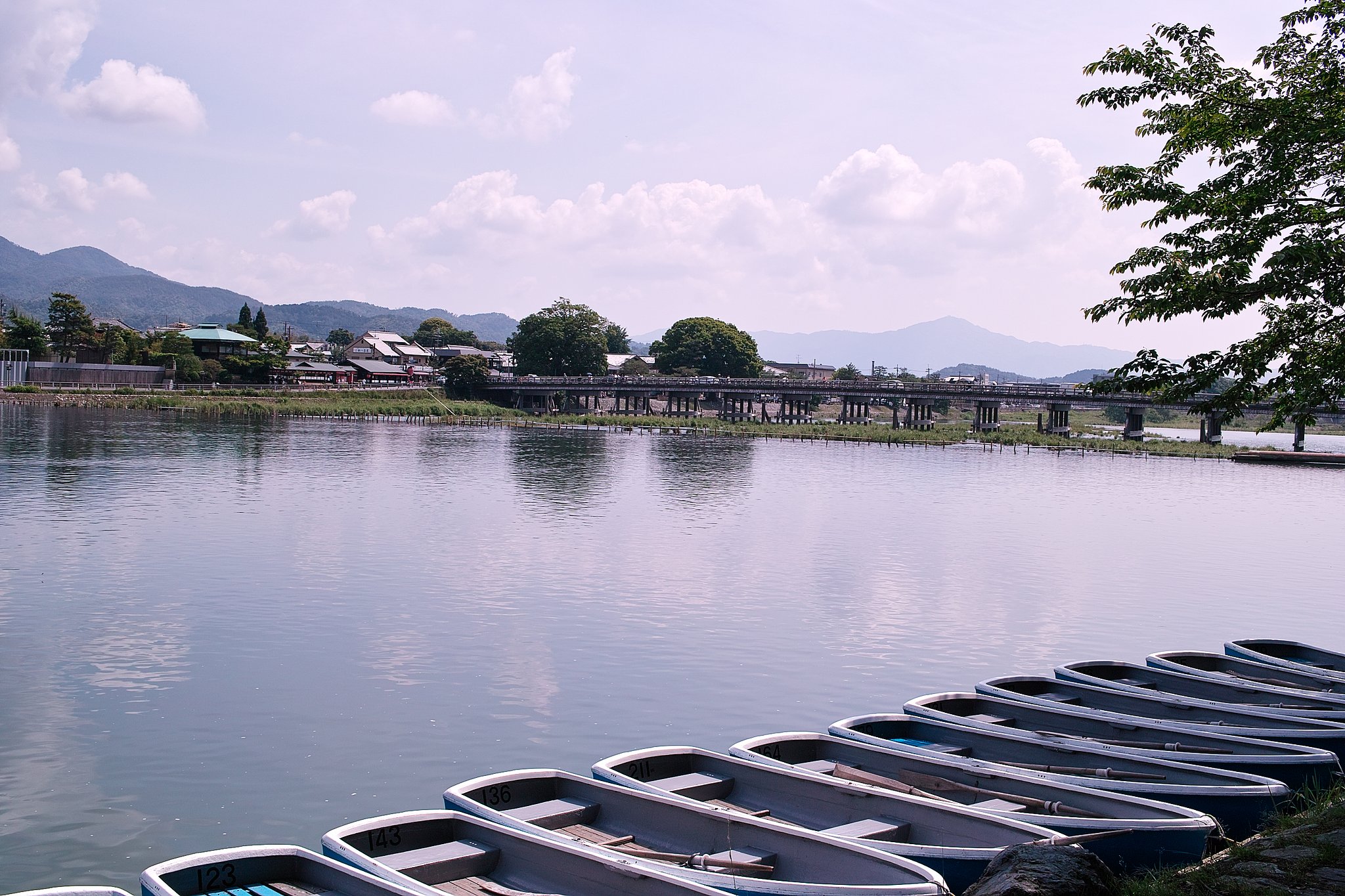 川