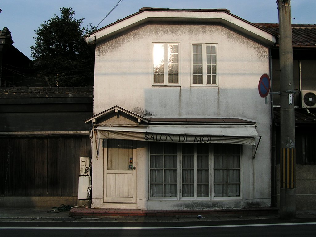 SALON DE MOI