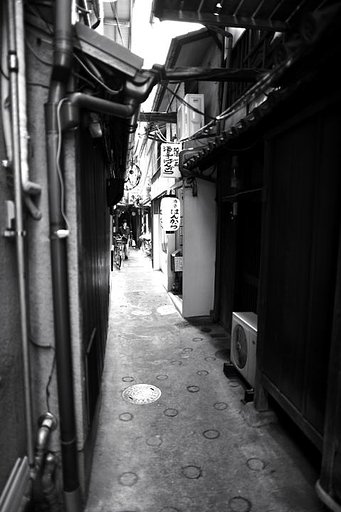 先斗町の路地裏